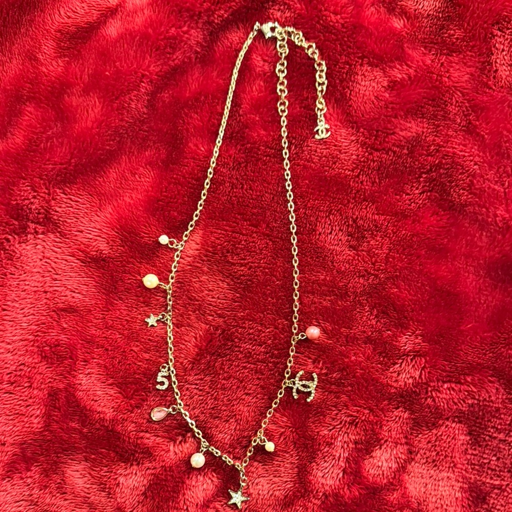 Fashion Jewelry Gold Charm Necklace - Picture 6 of 7